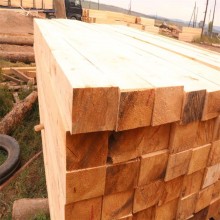 重慶建筑木方廠家 樟子松、白松口料木方條 多種規(guī)格可做